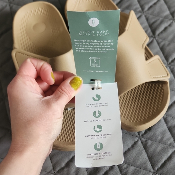 REVITALIGN Kholo Fusion Adjustable Slides In Nougat Color-Women's Size 7-NWT - Picture 5 of 8